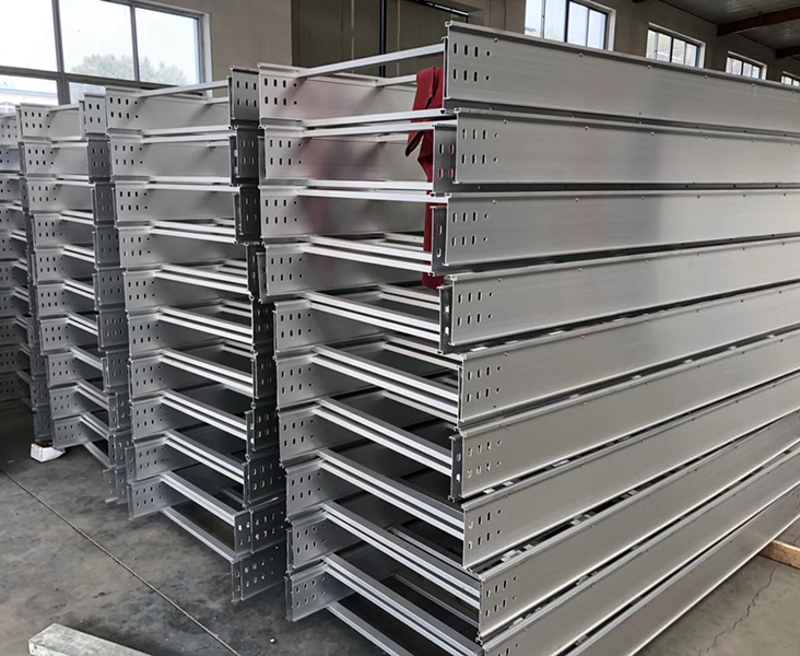 铝合金桥架及安装现场