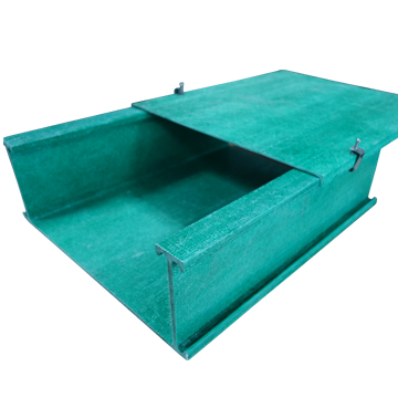 绿色槽式玻璃钢电缆桥架